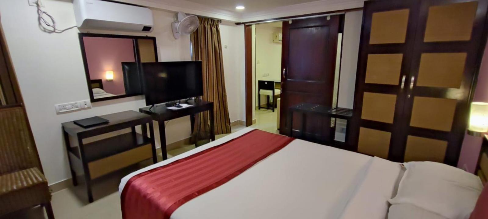 Shilton Suites Bangalore Exterior foto